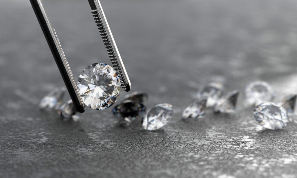 realistic diamond tweezers soft focusing